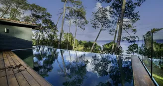 Piscine avec vue