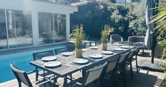 5. table extérieure piscine