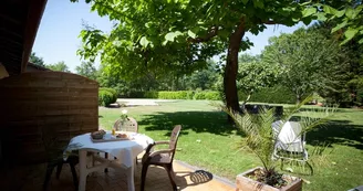 hotel-la-ferme-d-en-chon-terrasse-bisca