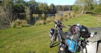 Camping des forges étang 2